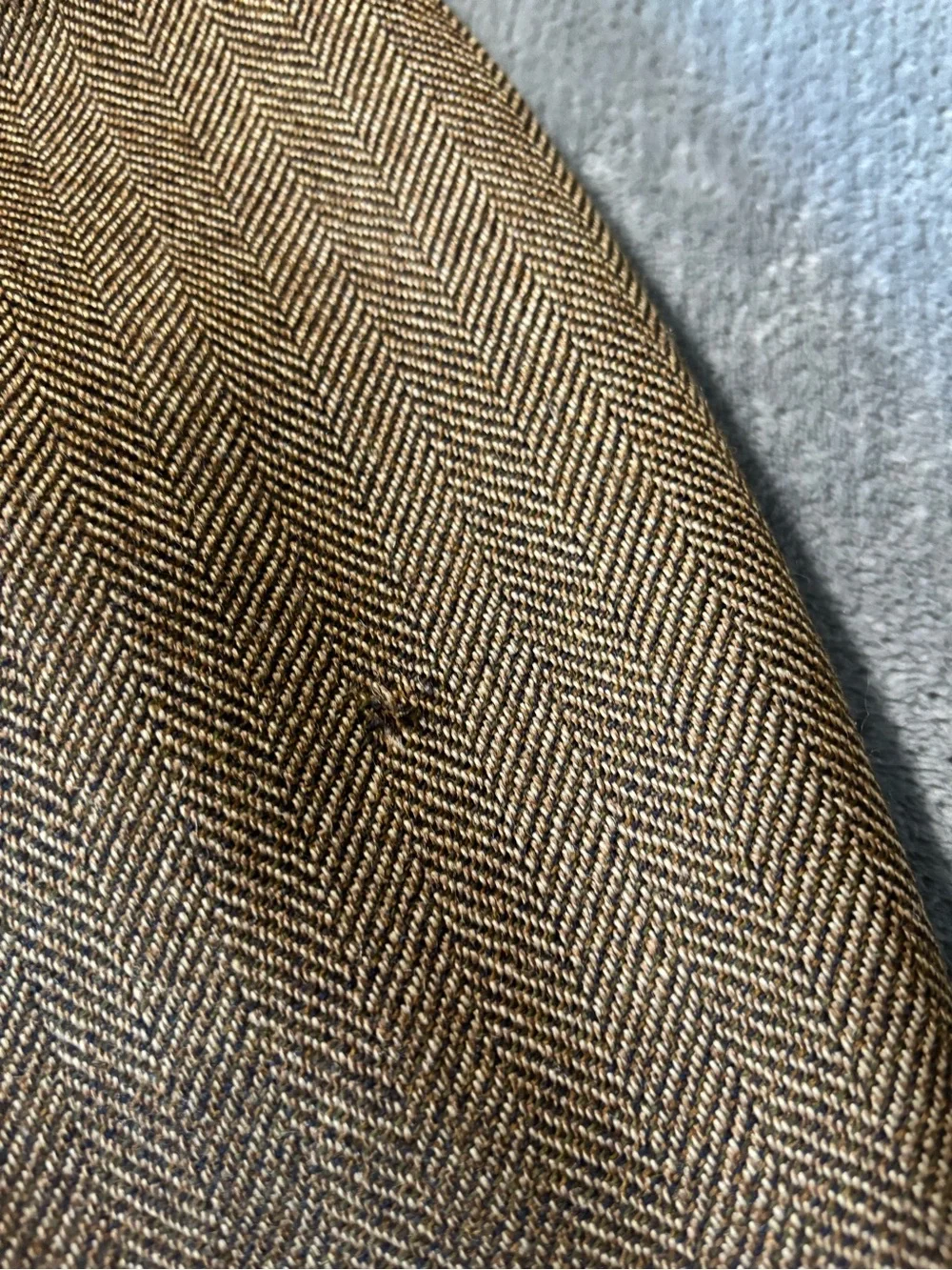 Oscar de la Renta Brown Herringbone Sport Coat